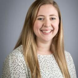 Alyssa Calder Headshot